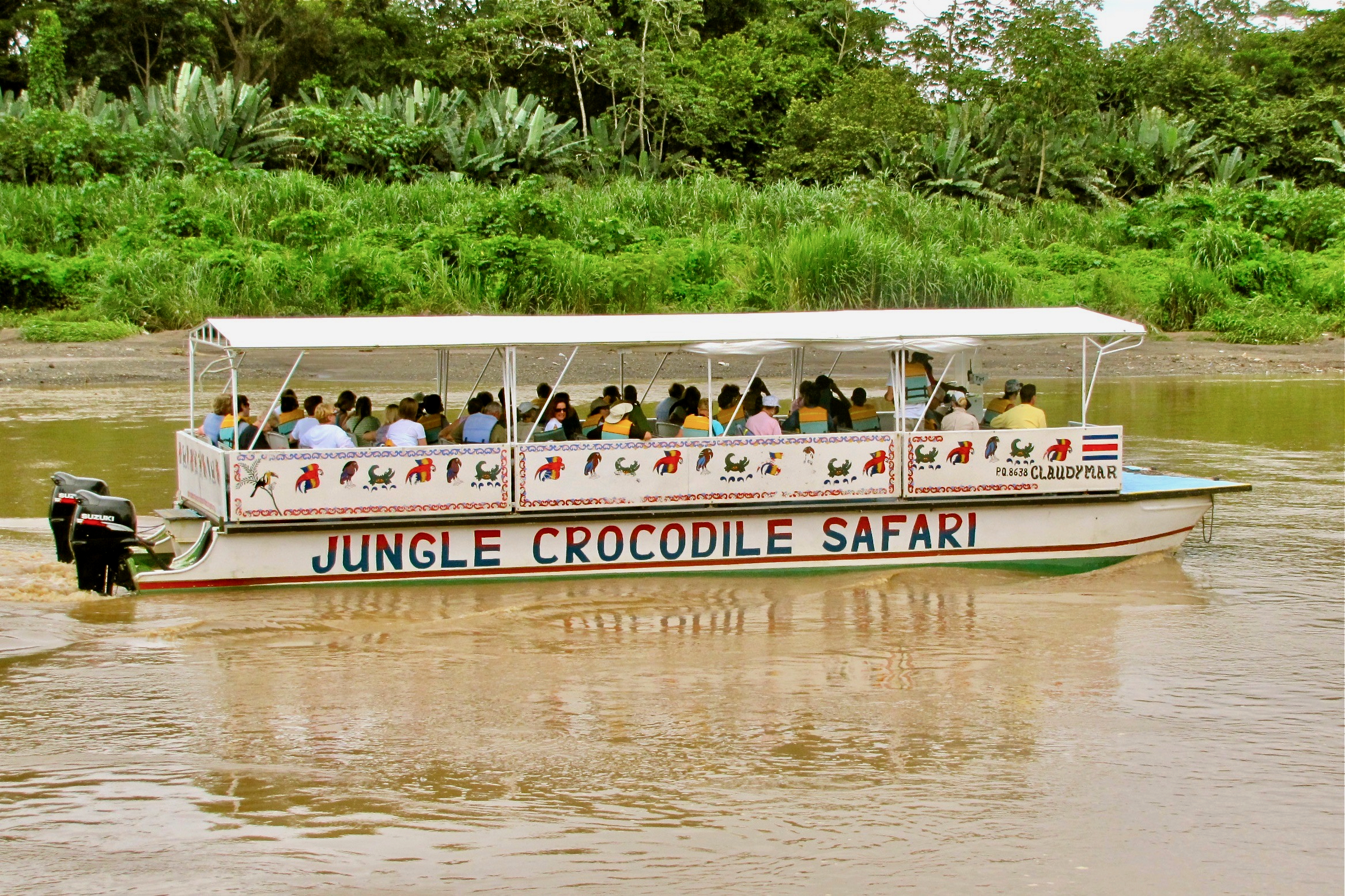 Tortuguero canals boat safari