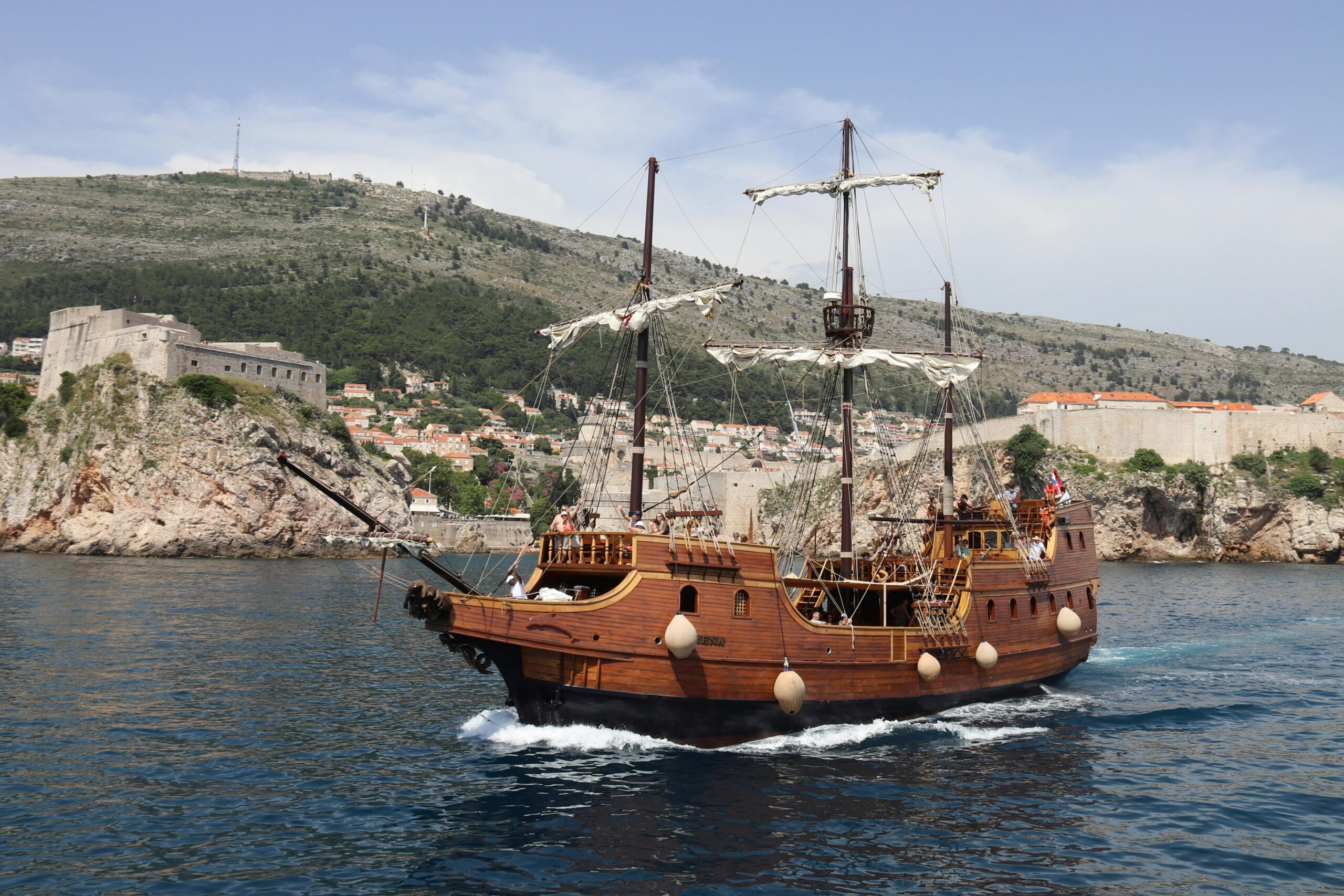 Sail along Adriatic coast